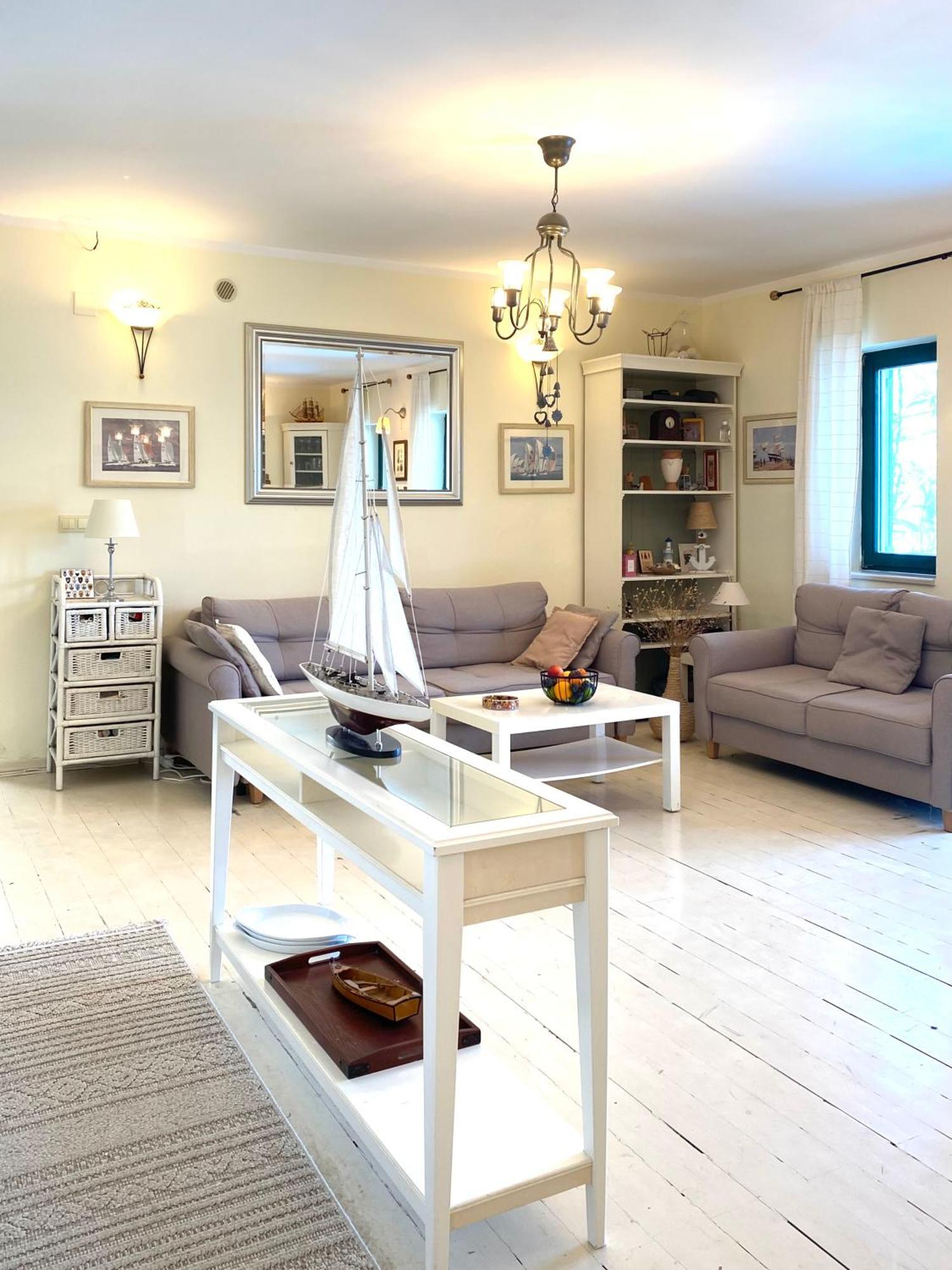 Apartment Tri Kiparisa Tivat Exterior photo